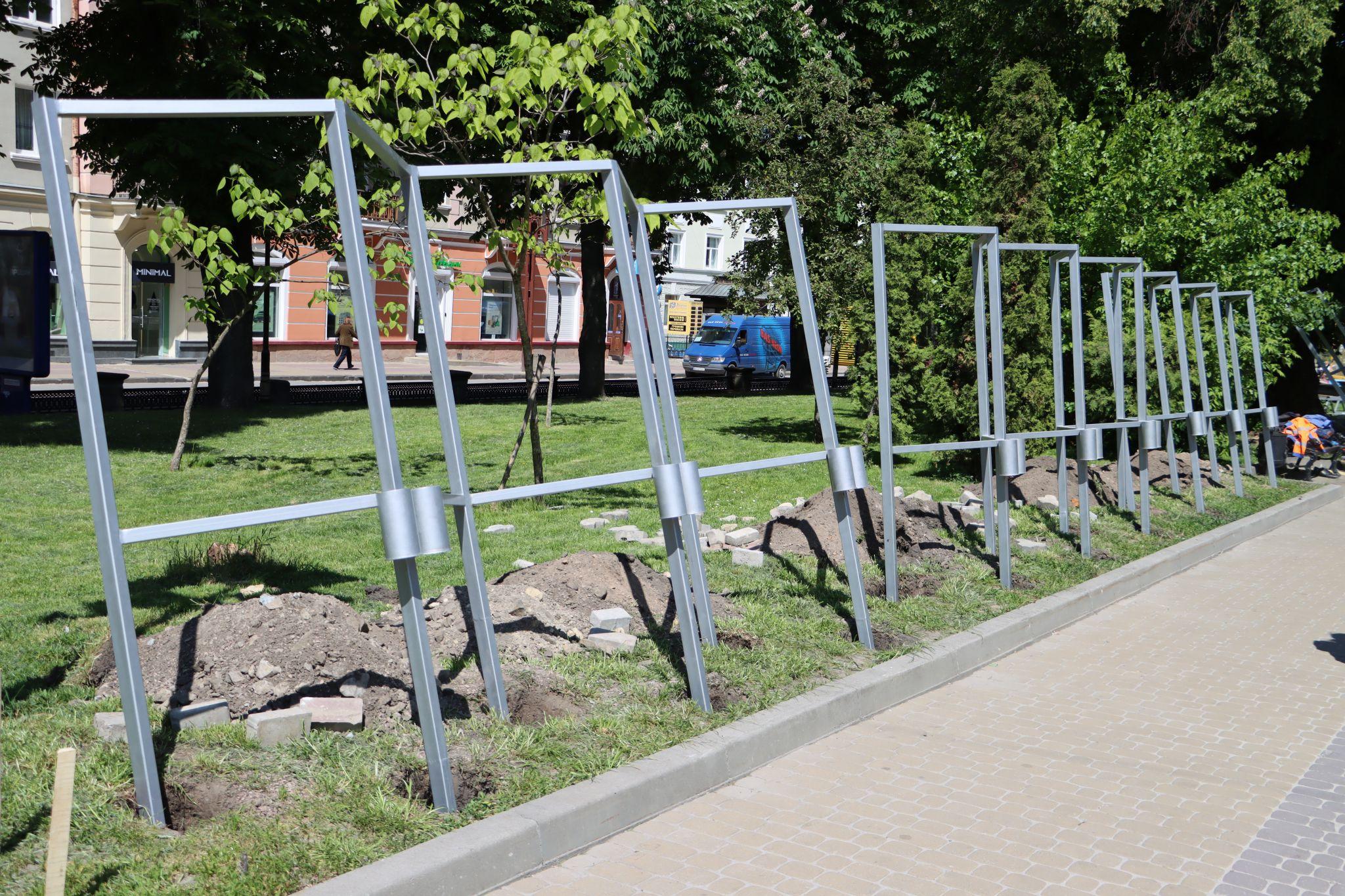 Новини Тернополя - фото з У Тернополі до Дня Героїв відкриють Алею пам'яті «Незламні»