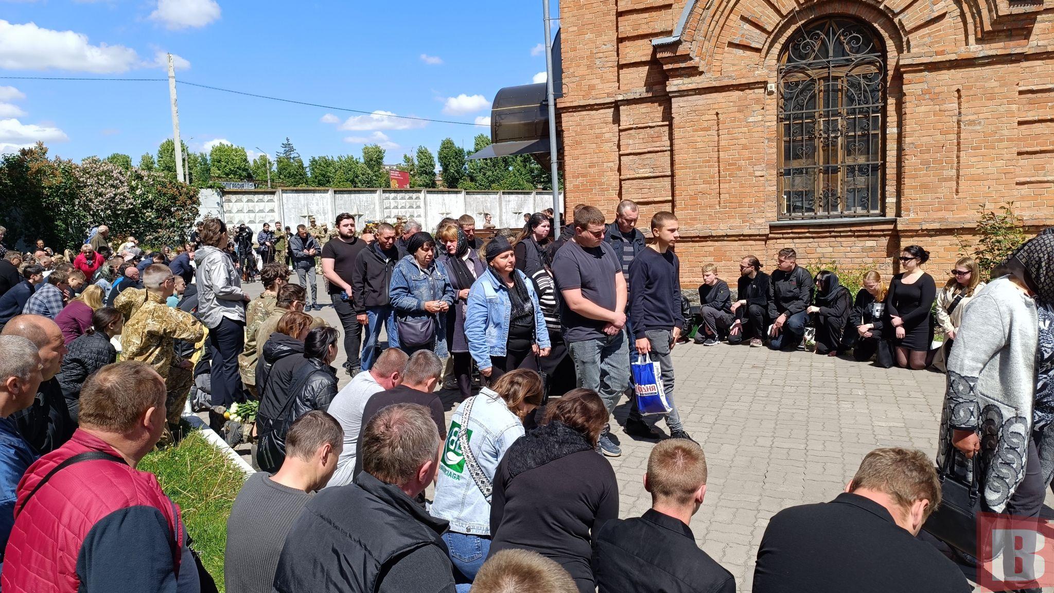 Новини Хмельницького - фото з У 18 років пішов воювати. Попрощалися з хмельничанином-азовцем Павлом Фостиком