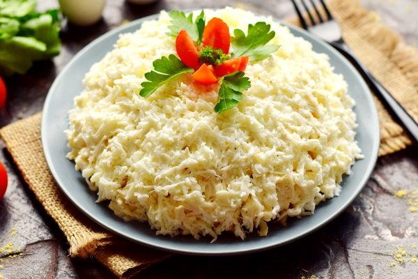 Новини Тернополя - фото з Дивуємо гостей: рецепт смачного салату «Наречена» Як приготувати салат Наречена / фото cook-s.ru