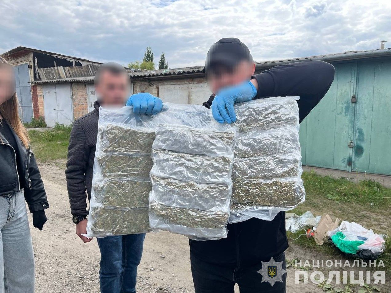 Новини Вінниці - фото з «Сімейний бізнес» на амфетаміні: на Вінниччині ліквідували наркосиндикат з трьома лабораторіями