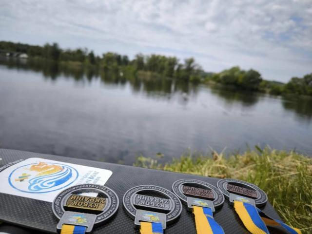 Новини Житомира - фото з Збірна команда Житомирської області здобула шість нагород Кубку України з веслування на човнах «Дракон»