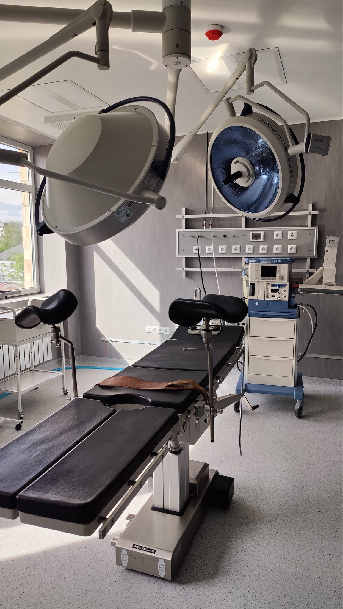 Новини Тернополя - фото з В обласній лікарні відкрили оновлений операційний блок