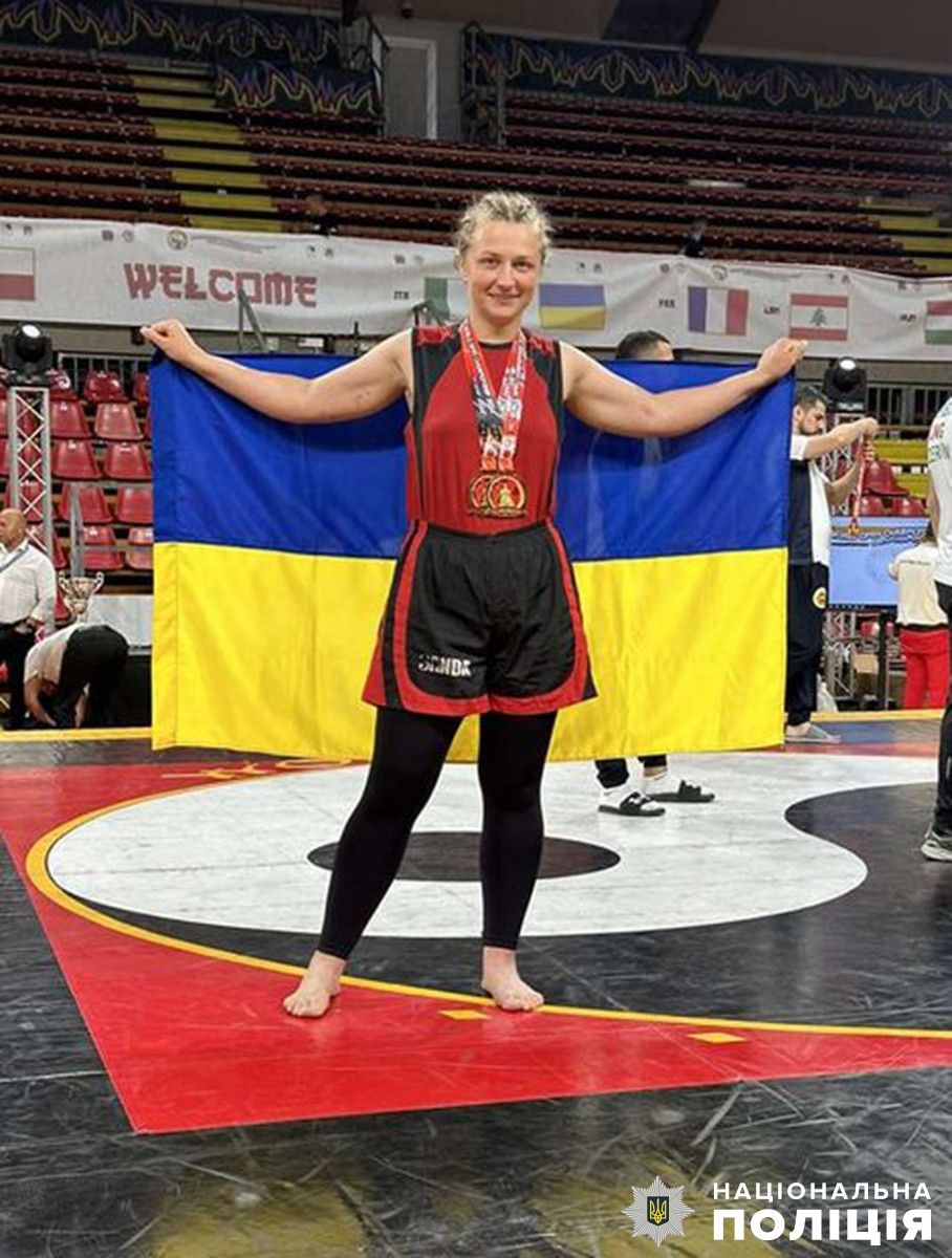 Новини Житомира - фото з Житомирська поліцейська Вероніка Кратюк – чемпіонка світу з кунг-фу саньда!