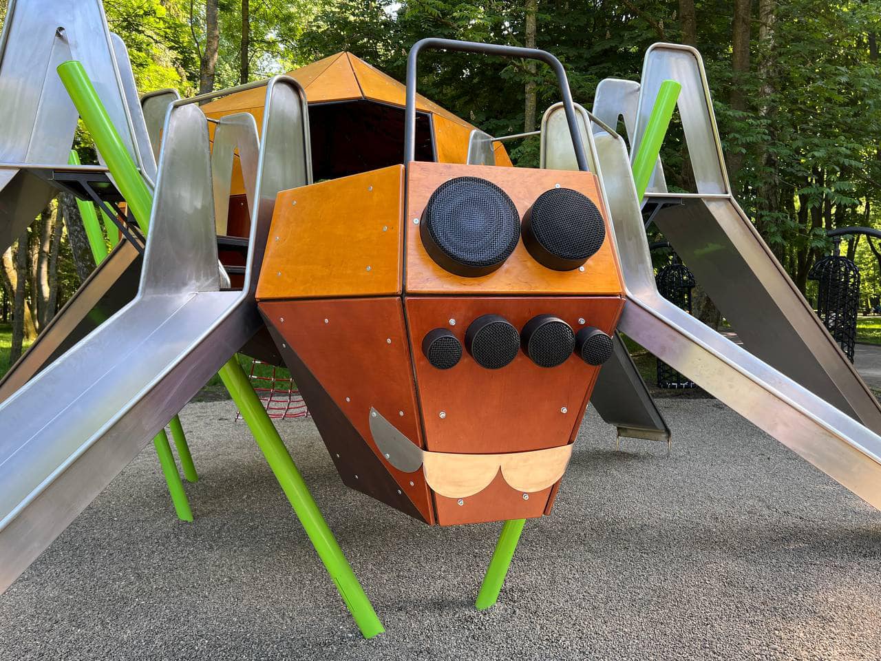 Новини Хмельницького - фото з У Хмельницькому відкрили дитячий майданчик за ескізом загиблого Андрія Черніцького