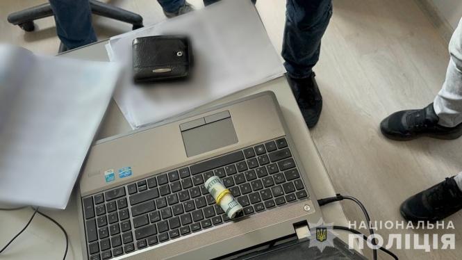 Новини Вінниці - фото з На хабарі затримали керівника ЦНАПу на Вінниччині