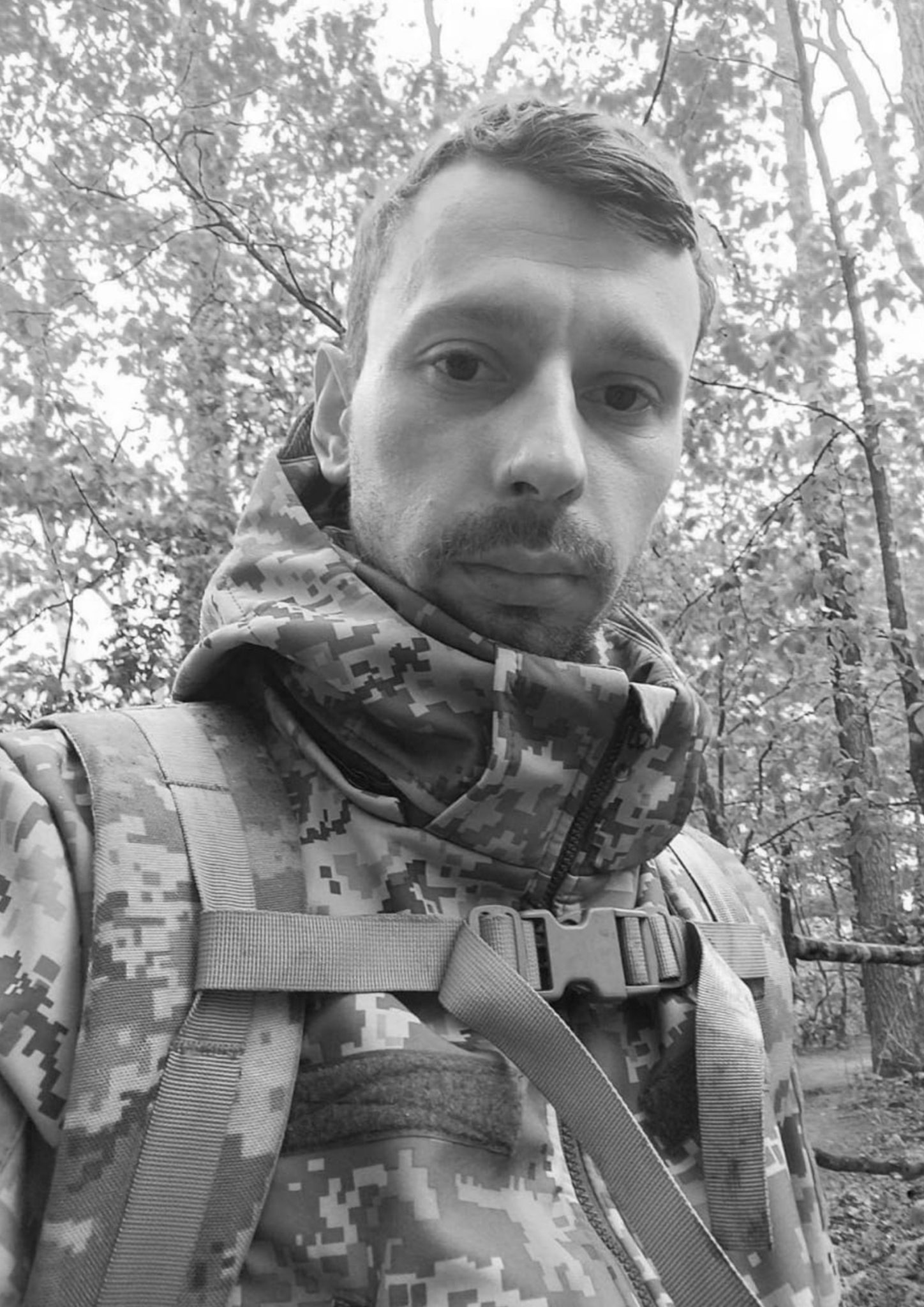 Новини Тернополя - фото з За кілька днів до смерті виповнилось 30: на війні загинув герой з Теребовлянщини Павло Луців Можливо, це чорно-біле зображення 1 людини