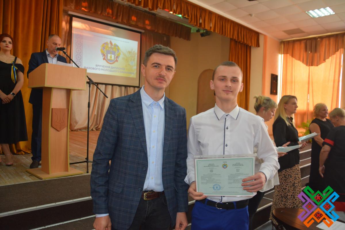 Новини Хмельницького - фото з У Хмельницькій гуманітарно-педагогічній академії відбувся випуск бакалаврів (ФОТО)