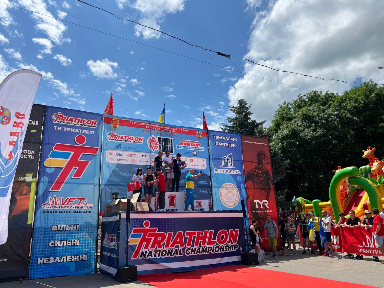 Новини Вінниці - фото з Напівмарафон на підтримку нацгвардії: у Вінниці відбувся кубок з бігу і триатлону «VINNYTSIA RUN CUP»