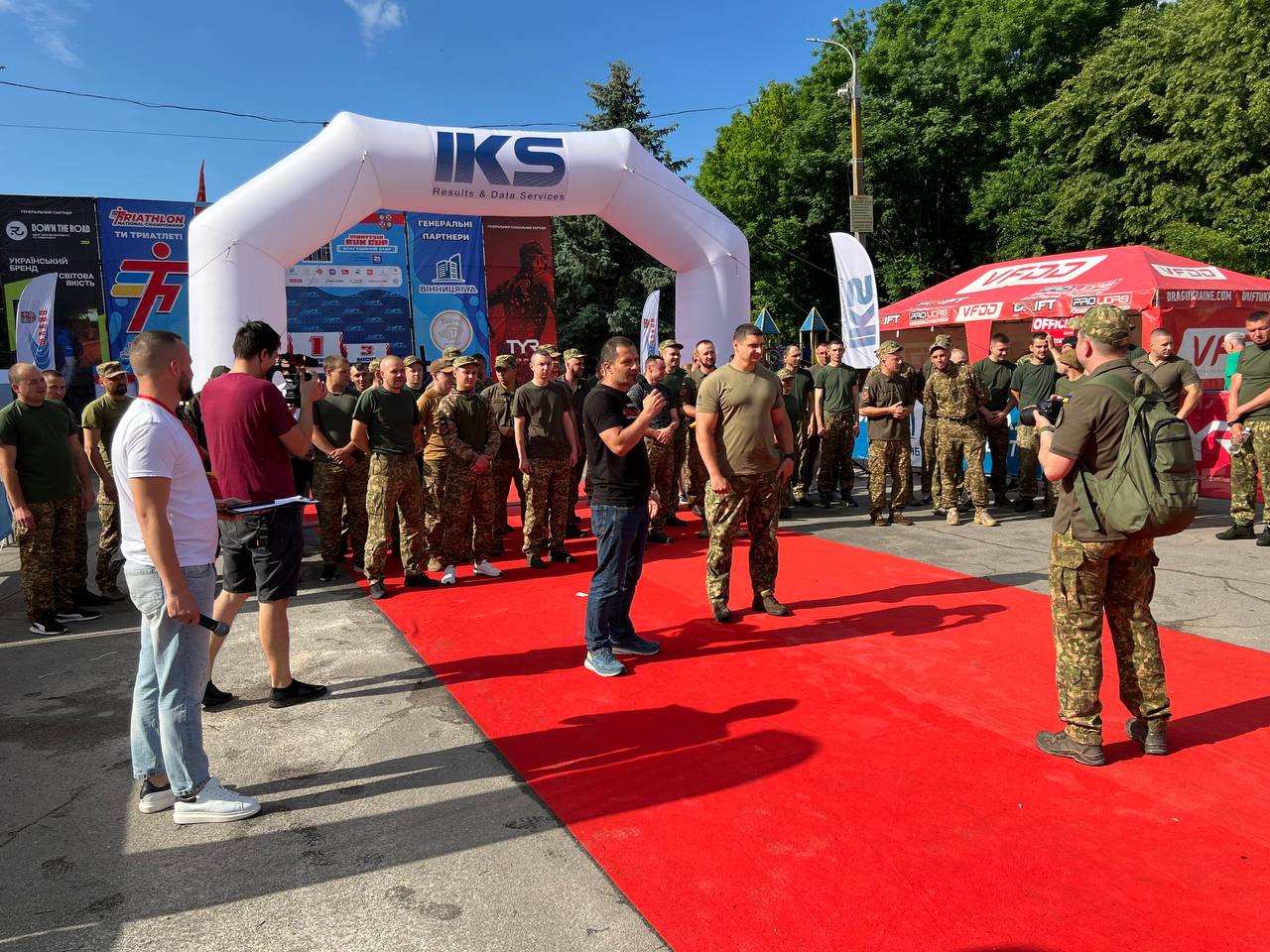 Новини Вінниці - фото з Напівмарафон на підтримку нацгвардії: у Вінниці відбувся кубок з бігу і триатлону «VINNYTSIA RUN CUP»