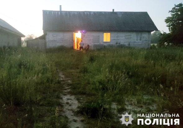 Новини Житомира - фото з Намагався вбити гостя та зберігав вдома боєприпаси: на Олевщині поліцейські затримали підозрюваного у злочинах