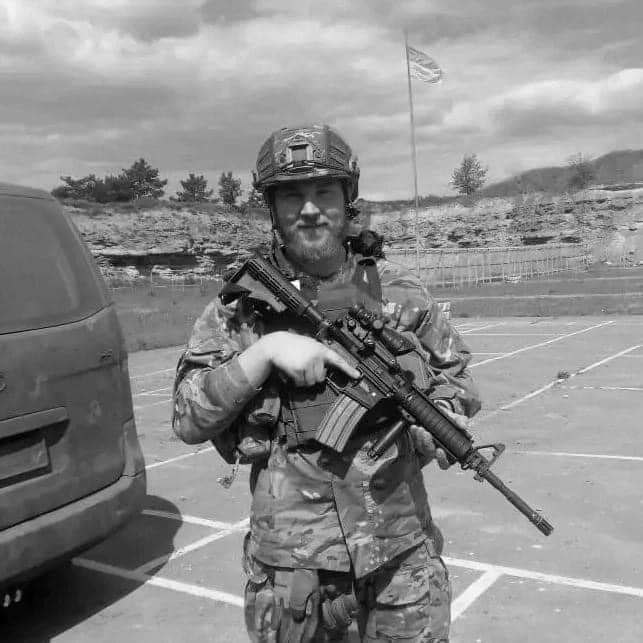 Новини Тернополя - фото з «На щиті» повертаються герої Володимир Стецишин з Борщівщини та Микола Микитюк з Тернополя Немає опису.