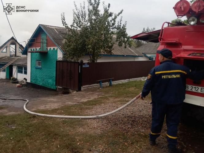 Новини Вінниці - фото з Горів сухостій та приватні обійстя. На Вінниччині вчора сталося 18 пожеж