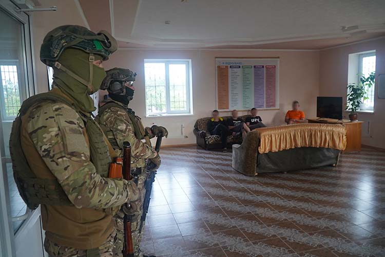 Новини Тернополя - фото з Від 5 до 10 років тюрми загрожує членам групи, які у «реабілітаційних центрах» незаконно утримували людей