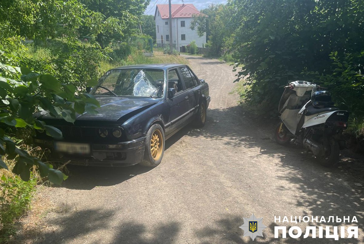 Новини Житомира - фото з У Малині скутерист травмувався, зіткнувшись із «BMW» поліція встановлює обставини дтп з травмуванням водія моторолера у малині