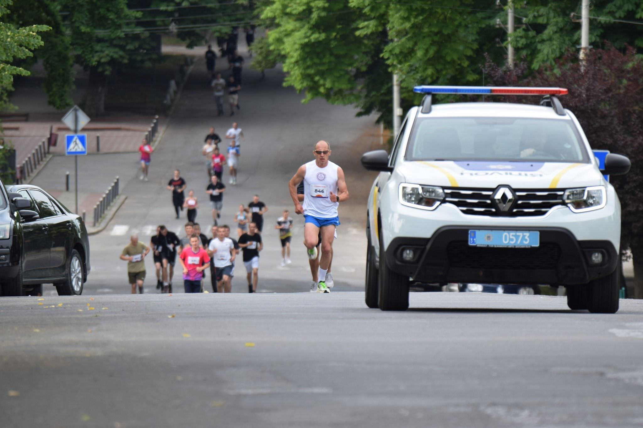 Новини Хмельницького - фото з Кам’янчани зібрали під час забігу майже пів мільйона на підтримку пораненого воїна