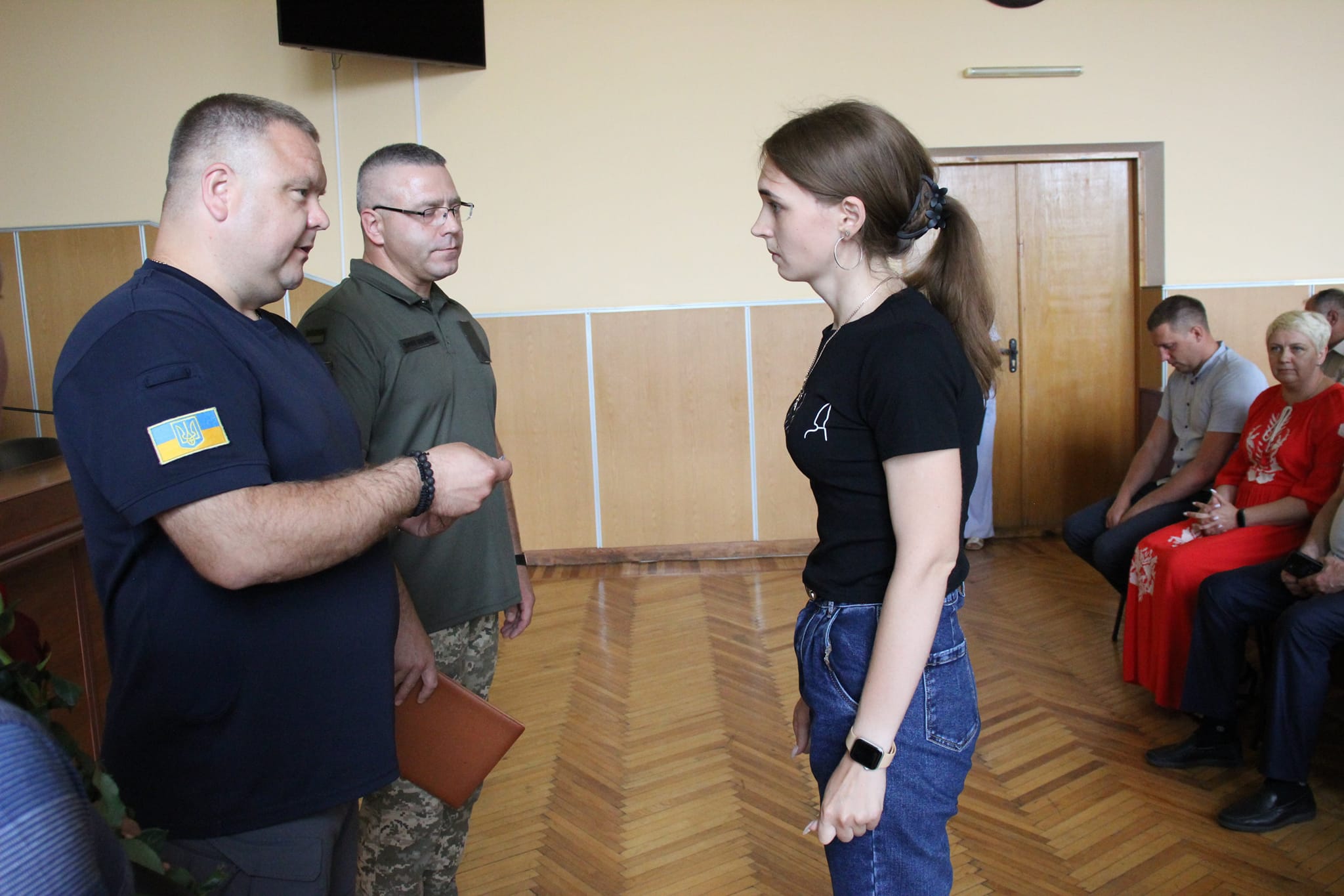 Новини Хмельницького - фото з Сім’ям полеглих бійців з Хмельницького району вручили державні нагороди