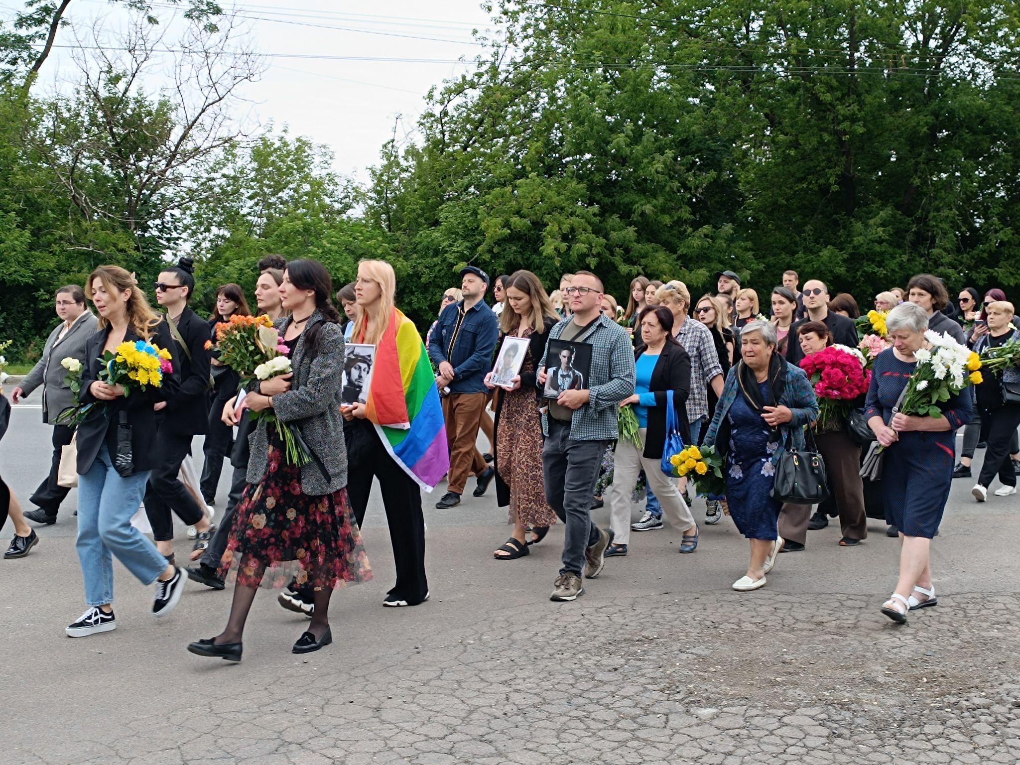 Новини Тернополя - фото з Тернопіль прощається із захисником Артуром Сніткусом