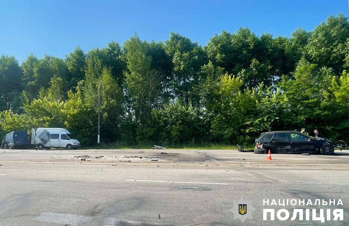 Новини Житомира - фото з На Київському шосе у Житомирі - ДТП за участю трьох автомобілів