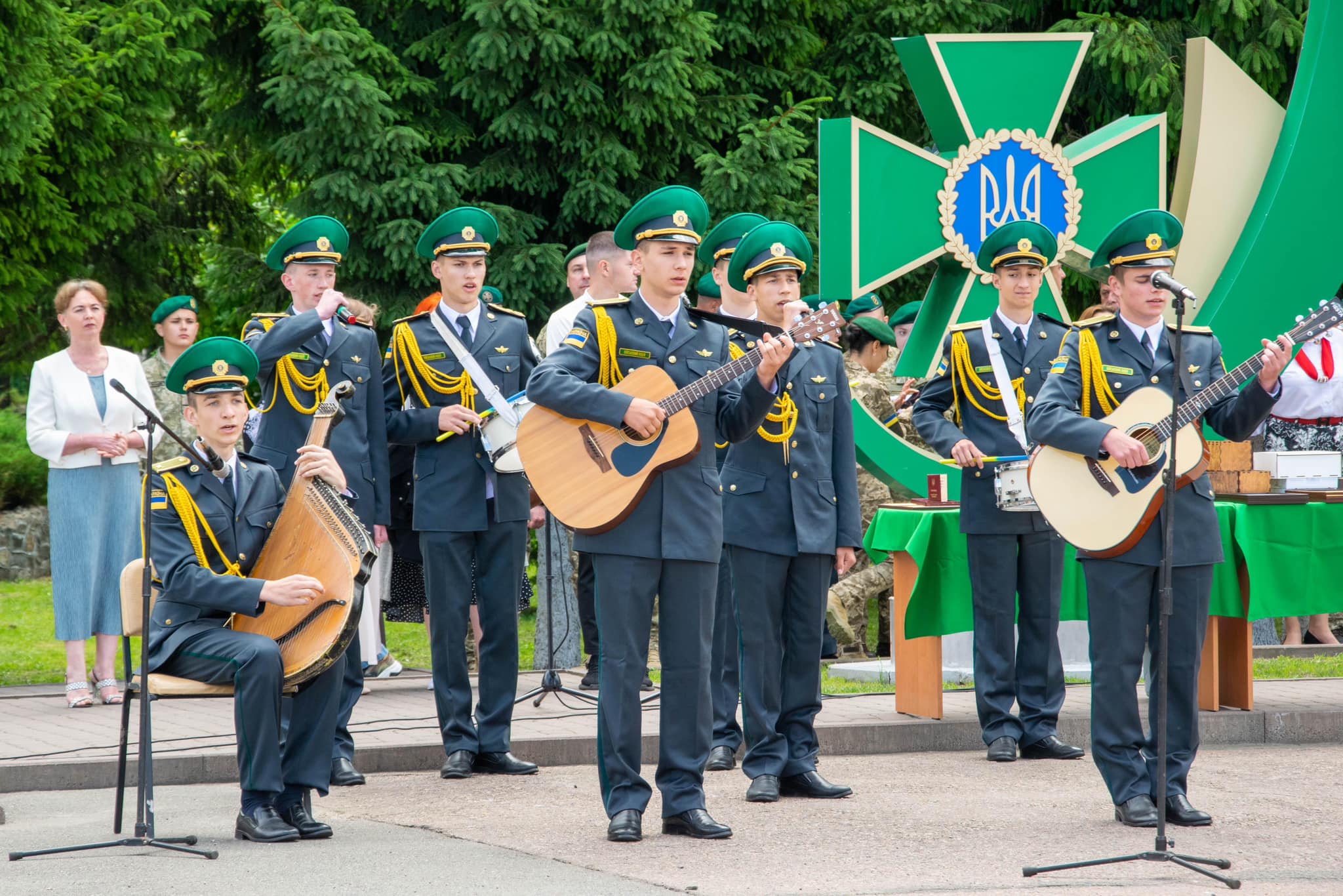 Новини Хмельницького - фото з У Хмельницькому відбувся другий випуск ліцеїстів-прикордонників (ФОТО, ВІДЕО)