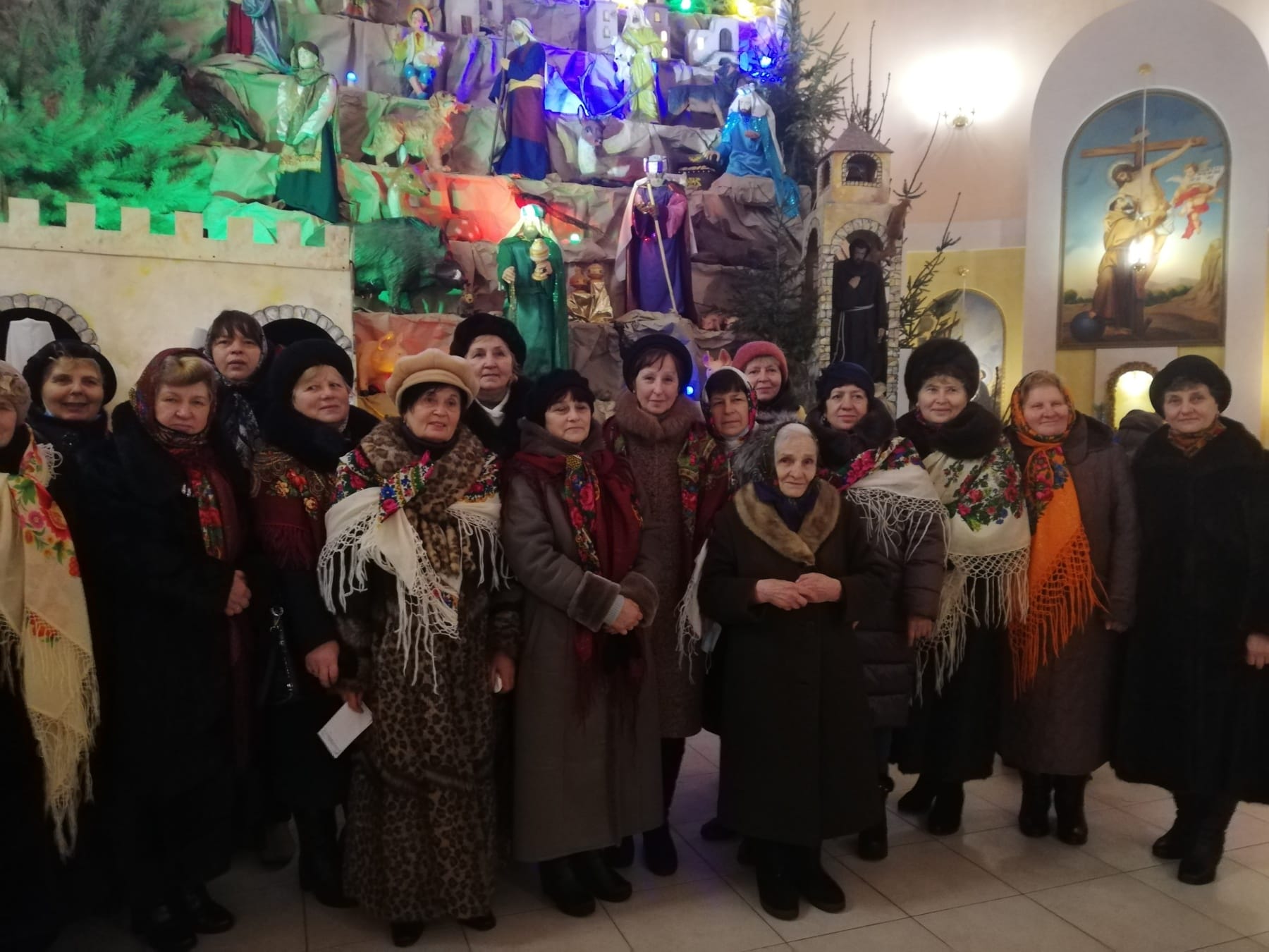 Новини Тернополя - фото з Вона жила в церкві: померла тернополянка, яка отримала медаль за підпільну діяльність в УГКЦ На зображенні може бути: 8 людей