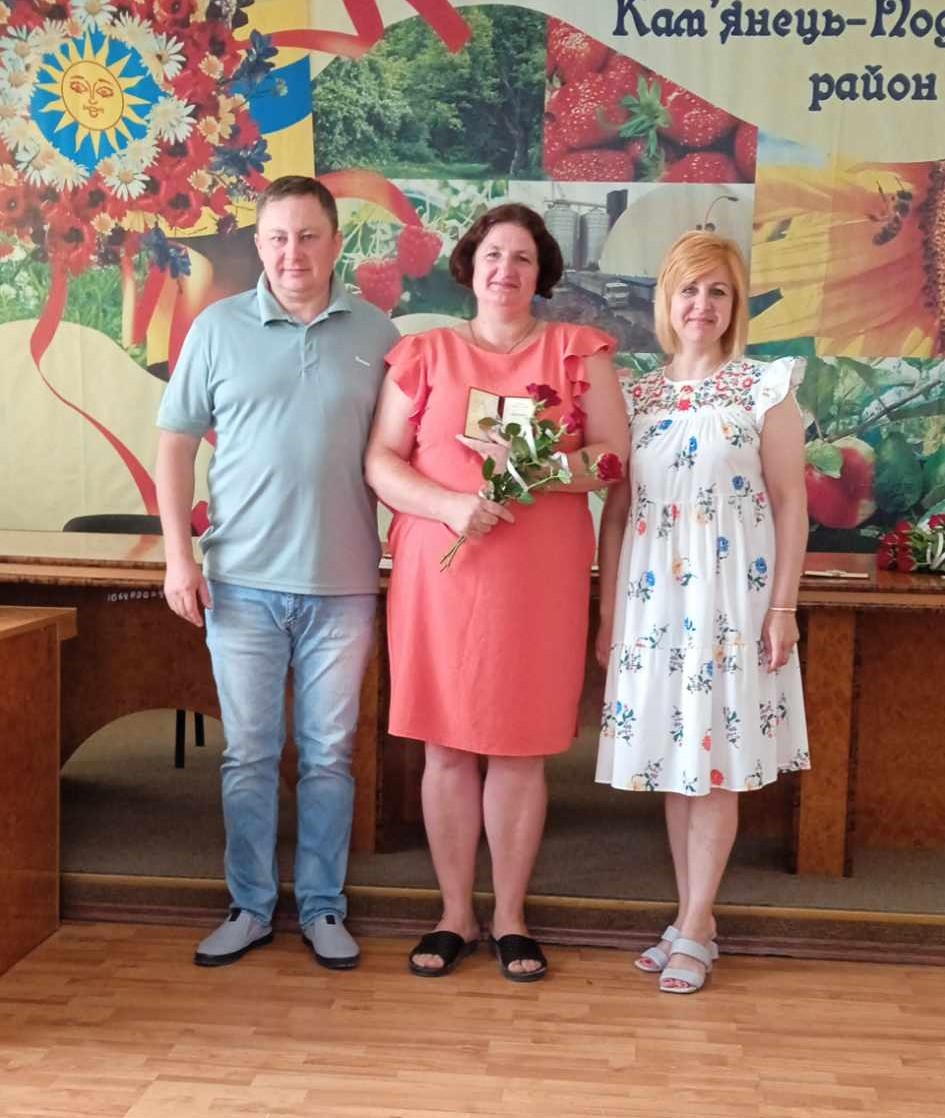 Новини Хмельницького - фото з На Кам’янеччині 13 жінок отримали звання «Мати-героїня» (ФОТО)