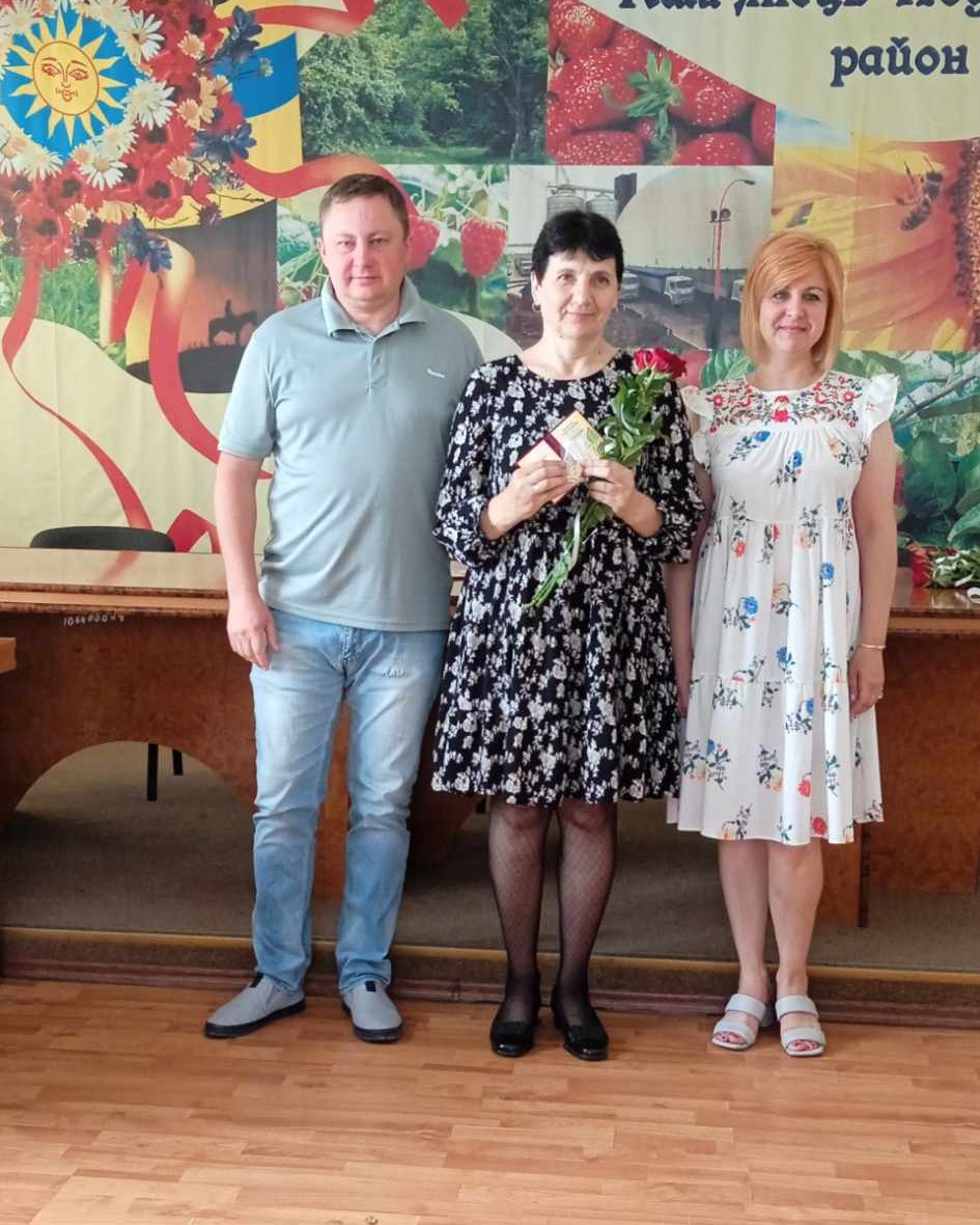 Новини Хмельницького - фото з На Кам’янеччині 13 жінок отримали звання «Мати-героїня» (ФОТО)