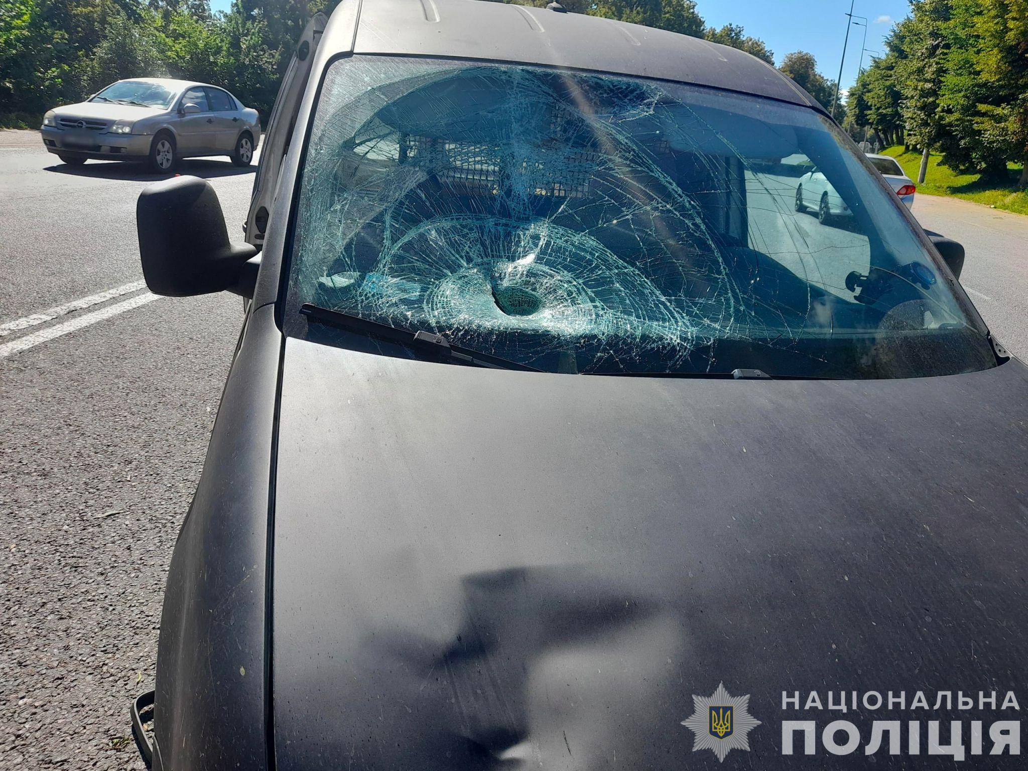 Новини Вінниці - фото з У ДТП на Вінниччині травмувався пенсіонер, що переходив дорогу не за правилами