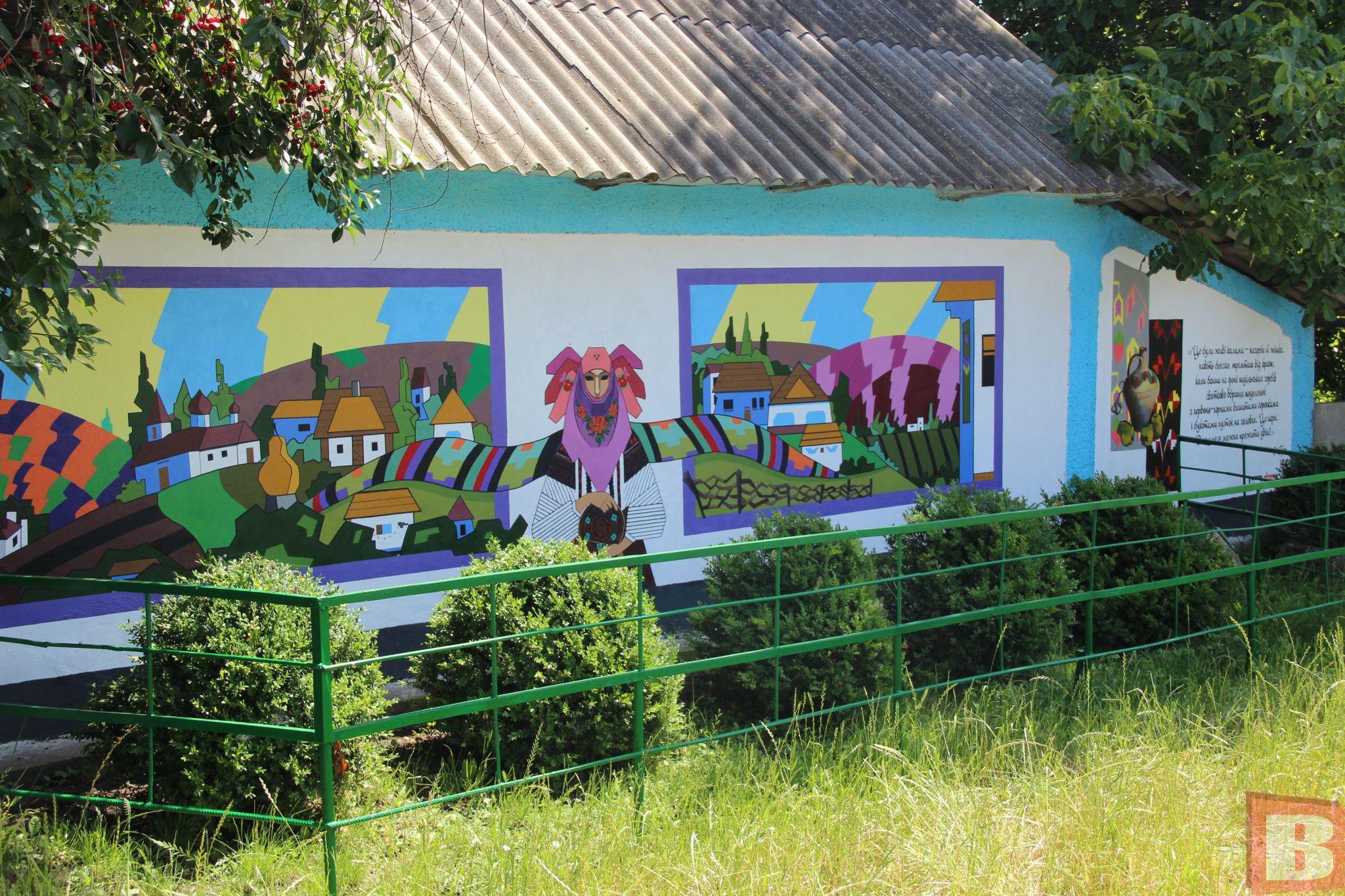 Новини Хмельницького - фото з 20 муралів на Кам'янеччині: хто створив і для чого