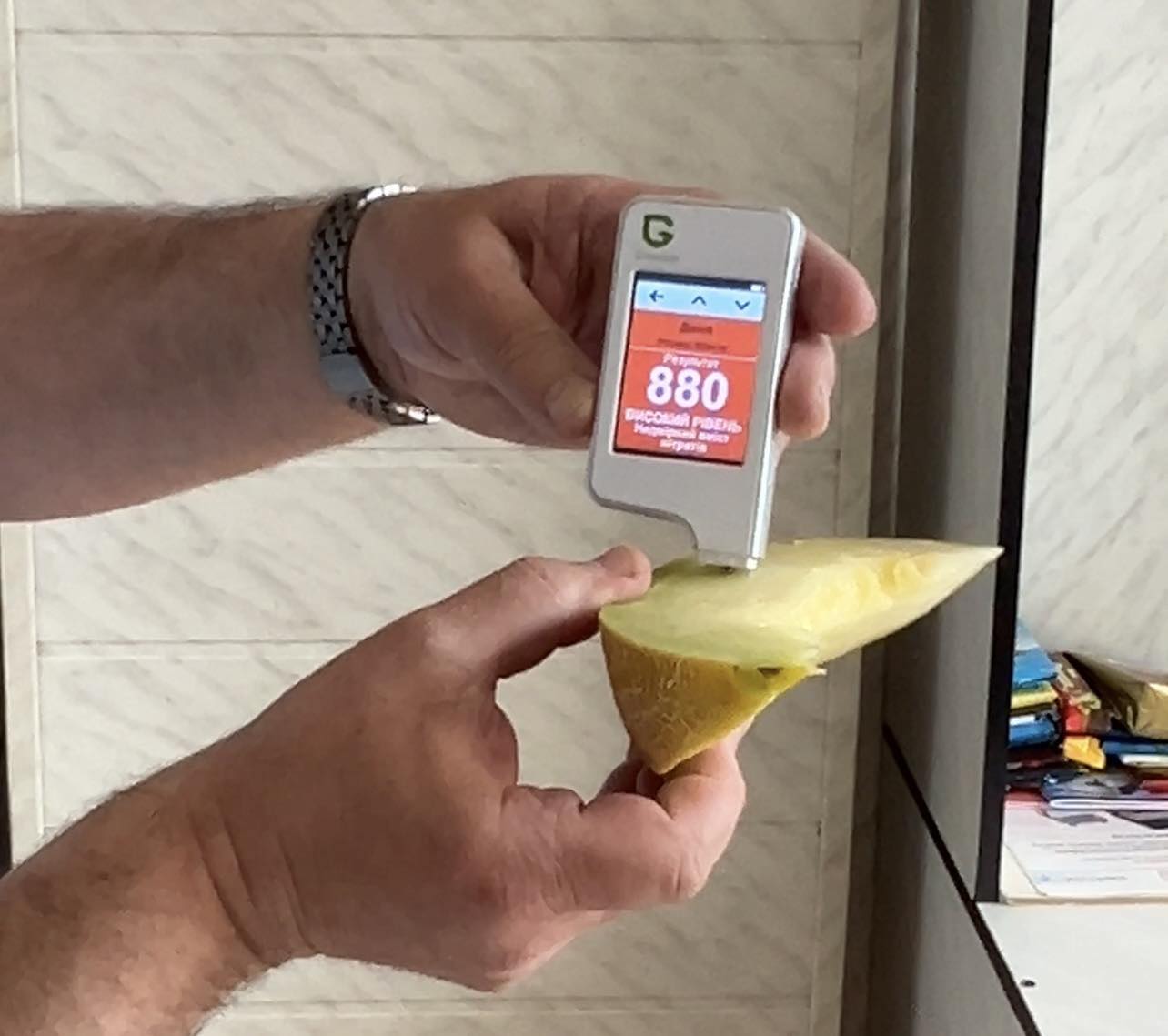 Новини Вінниці - фото з Ми перевірили баштанні культури. Що показав тест ранніх кавунів і динь на наявність нітратів?