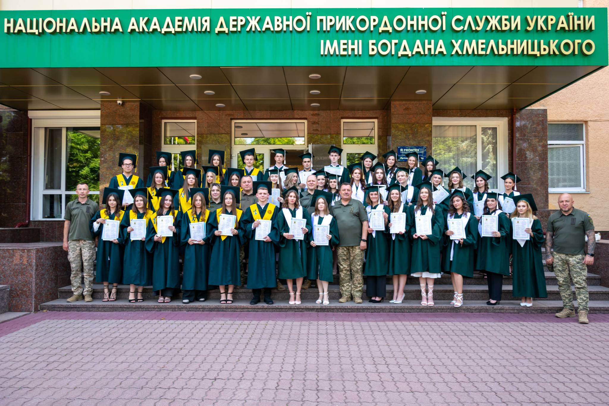 Новини Хмельницького - фото з У Хмельницькому прикордонному виші відбувся випуск студентів (ФОТО, ВІДЕО)