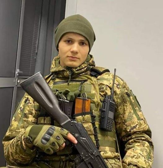 Новини Тернополя - фото з «На щиті» повертається 22-річний Володимир Винник, захисник зі Скалатської громади На зображенні може бути: 1 особа