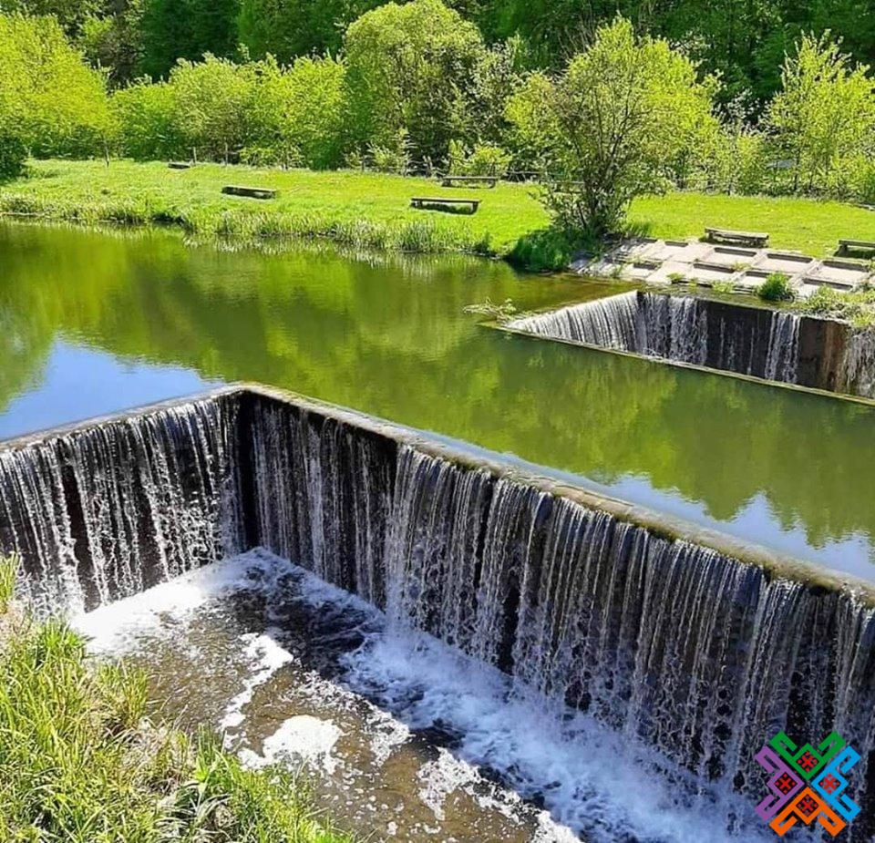 Новини Хмельницького - фото з Куди поїхати на вихідні в Хмельницькому районі: підбірка локацій Знайомство з Хмельниччиною: Сатанівський водоспад на Збручі – Хмельницька  обласна рада