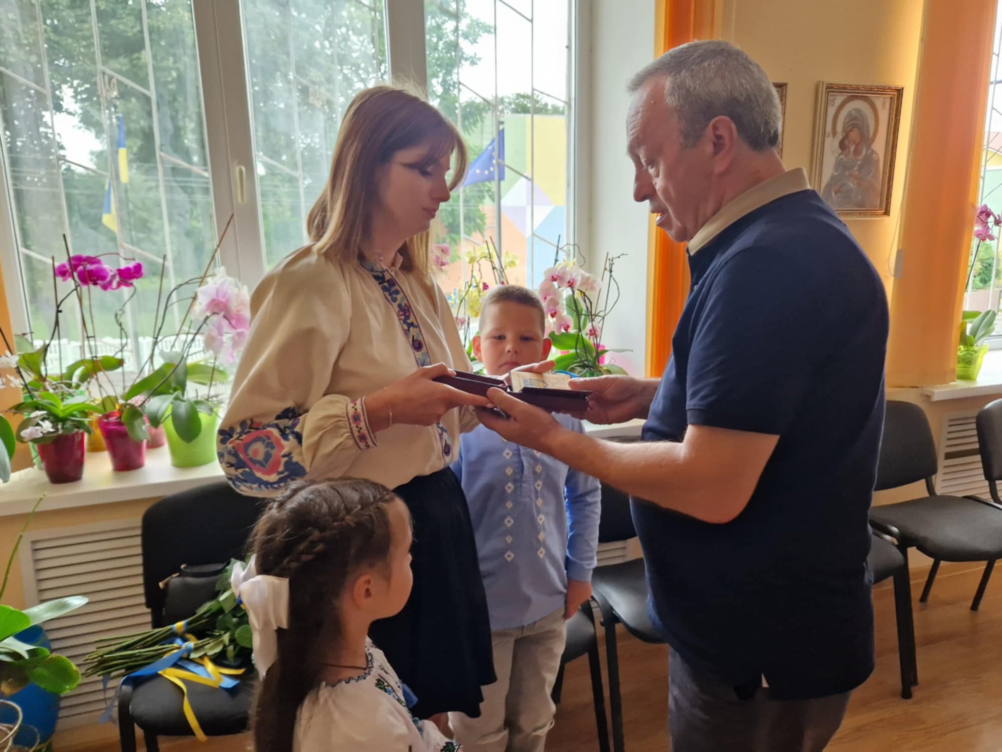 Новини Хмельницького - фото з Десять захисників з Хмельниччини відзначили посмертними нагородами