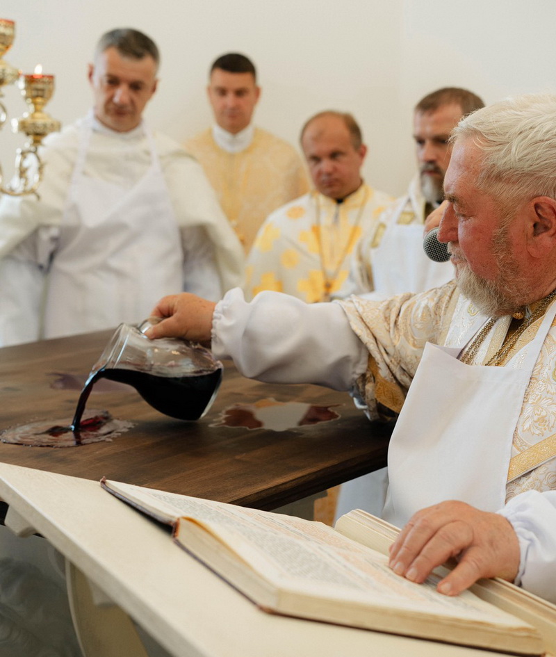Новини Тернополя - фото з У селі неподалік Тернополя освятили новозбудований храм на честь священомученика Омеляна Ковча