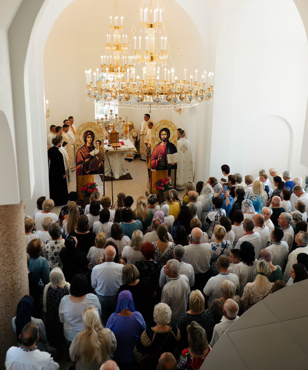 Новини Тернополя - фото з У селі неподалік Тернополя освятили новозбудований храм на честь священомученика Омеляна Ковча