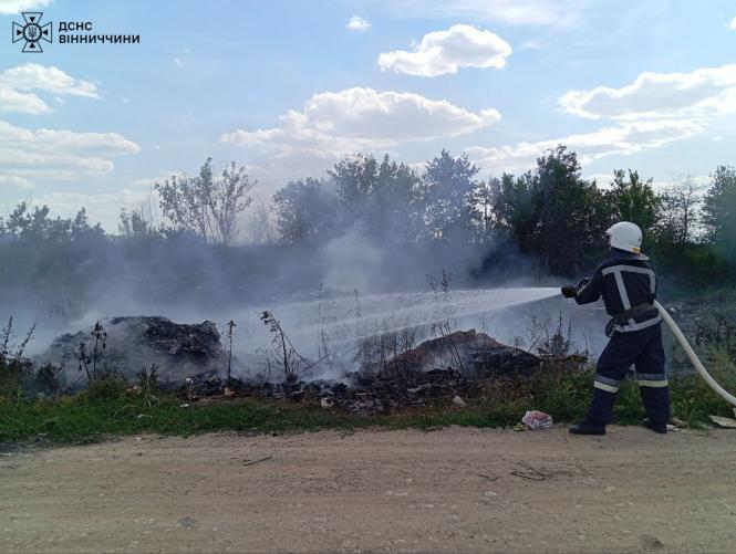 Новини Вінниці - фото з На Вінниччині за добу сталося 11 пожеж: горіли гаражі, будинок та понад три гектари трави
