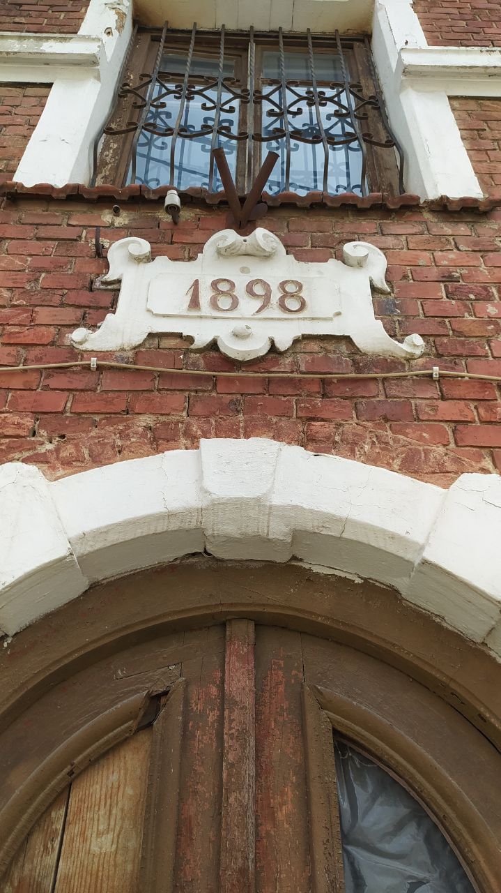 Новини Тернополя - фото з Будинок «1898» або вілла Вітошинських: чому ніхто не дбає про занедбану пам'ятку архітектури
