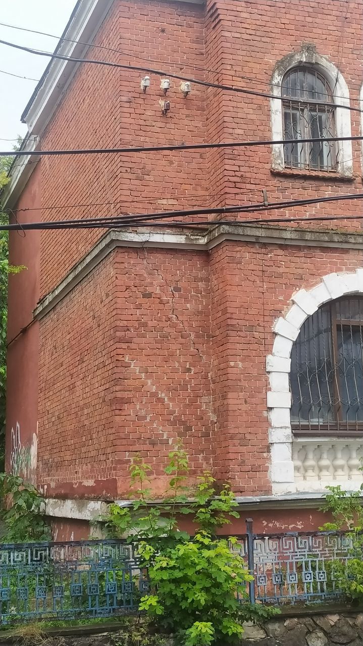 Новини Тернополя - фото з Будинок «1898» або вілла Вітошинських: чому ніхто не дбає про занедбану пам'ятку архітектури