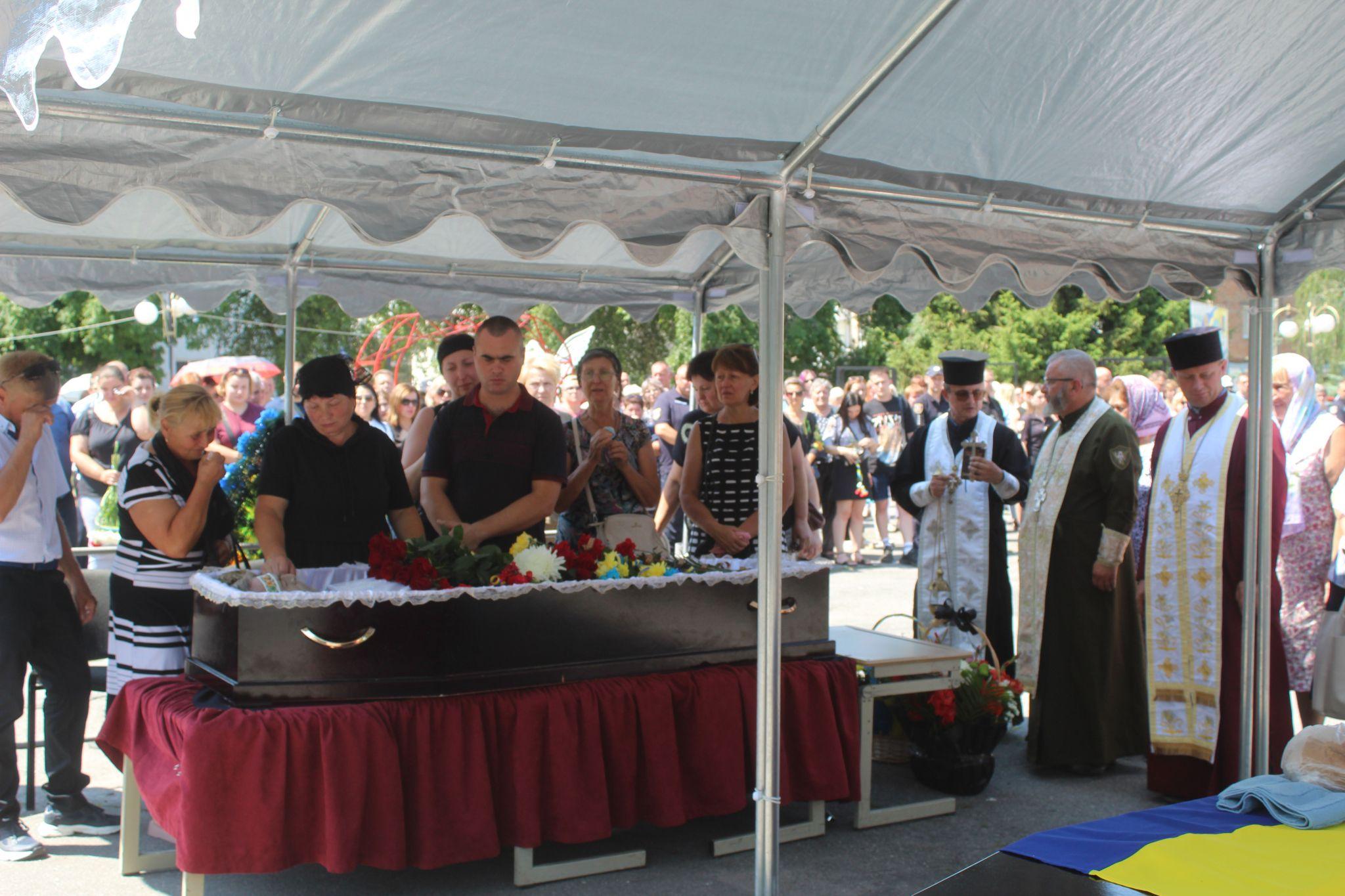 Новини Козятина - фото з Ввечері сказав Ірині «добраніч», а ранком вона дізналася, що її коханий загинув в бою