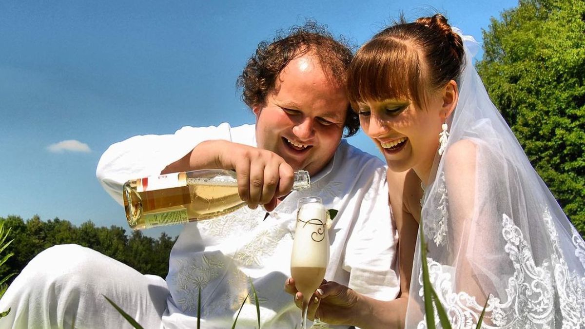 Новини Вінниці - фото з «Люблю, ціную». Віктор Бронюк привітав дружину з річницею весілля