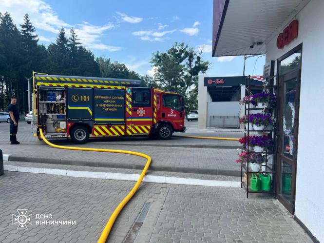Новини Вінниці - фото з Під Вінницею горів продуктовий магазин. Причини займання встановлюють фахівці