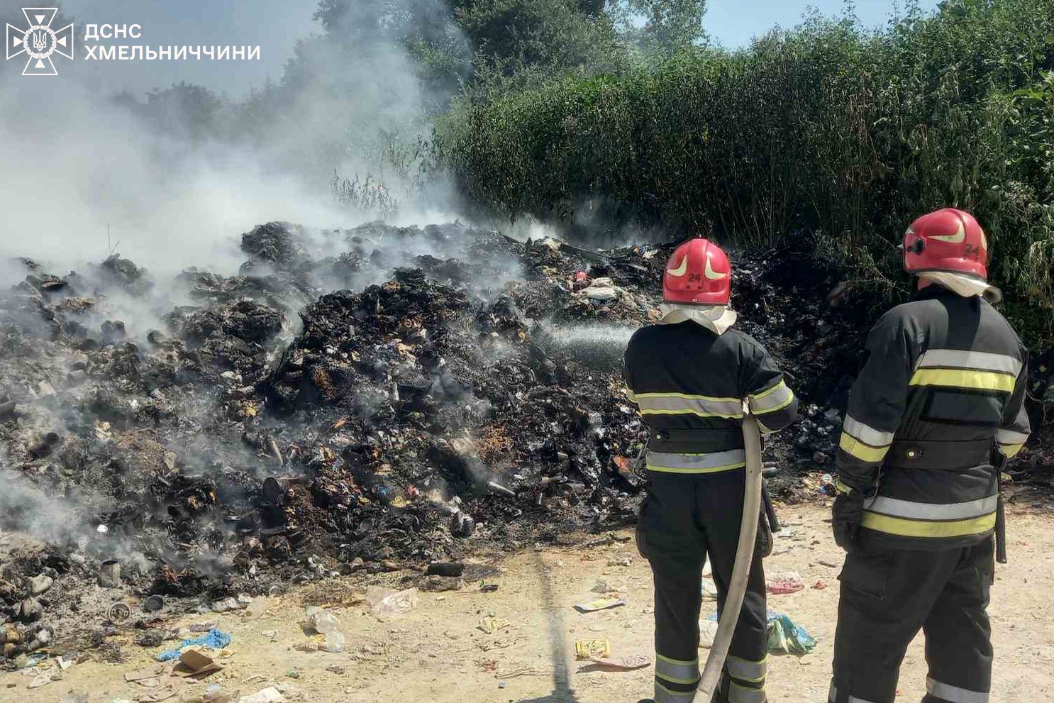 Новини Хмельницького - фото з Полум'я на приватній та відкритих територіях: на Хмельниччині ліквідували 5 пожеж