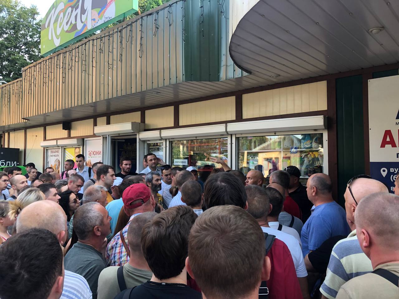 Новини Тернополя - фото з Масово йдуть у ЦНАП і ТЦК: як тернополяни хочуть встигнути оновити дані 16 липня