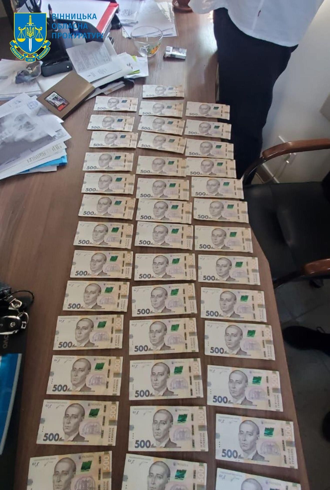 Новини Вінниці - фото з Група інвалідності за 40 тисяч: на Вінниччині керівника медичного центру взяли на хабарі