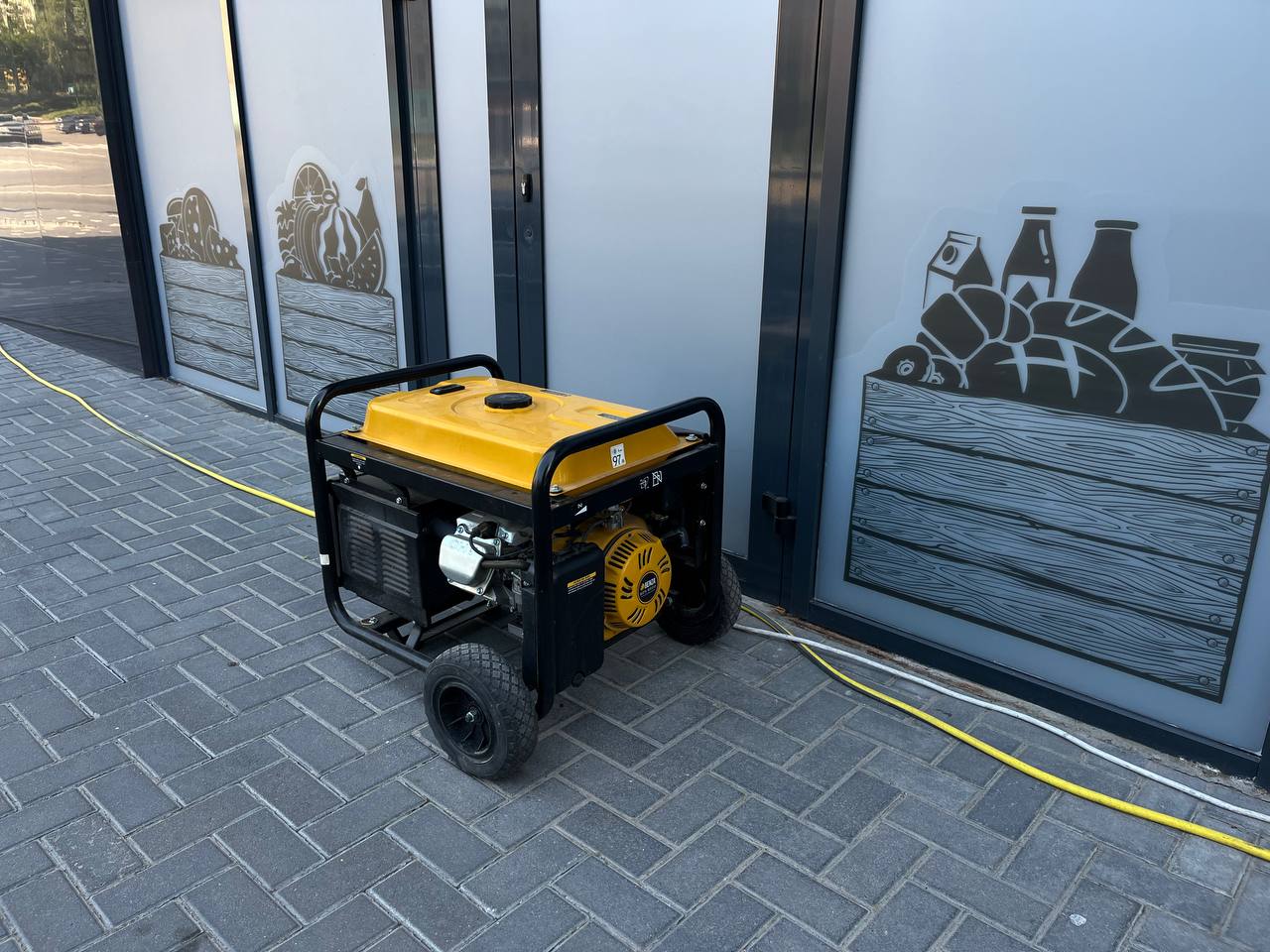 Новини Тернополя - фото з Тисячі гривень на бензин і генератори: підприємці Тернополя розповіли, як виживають без світла