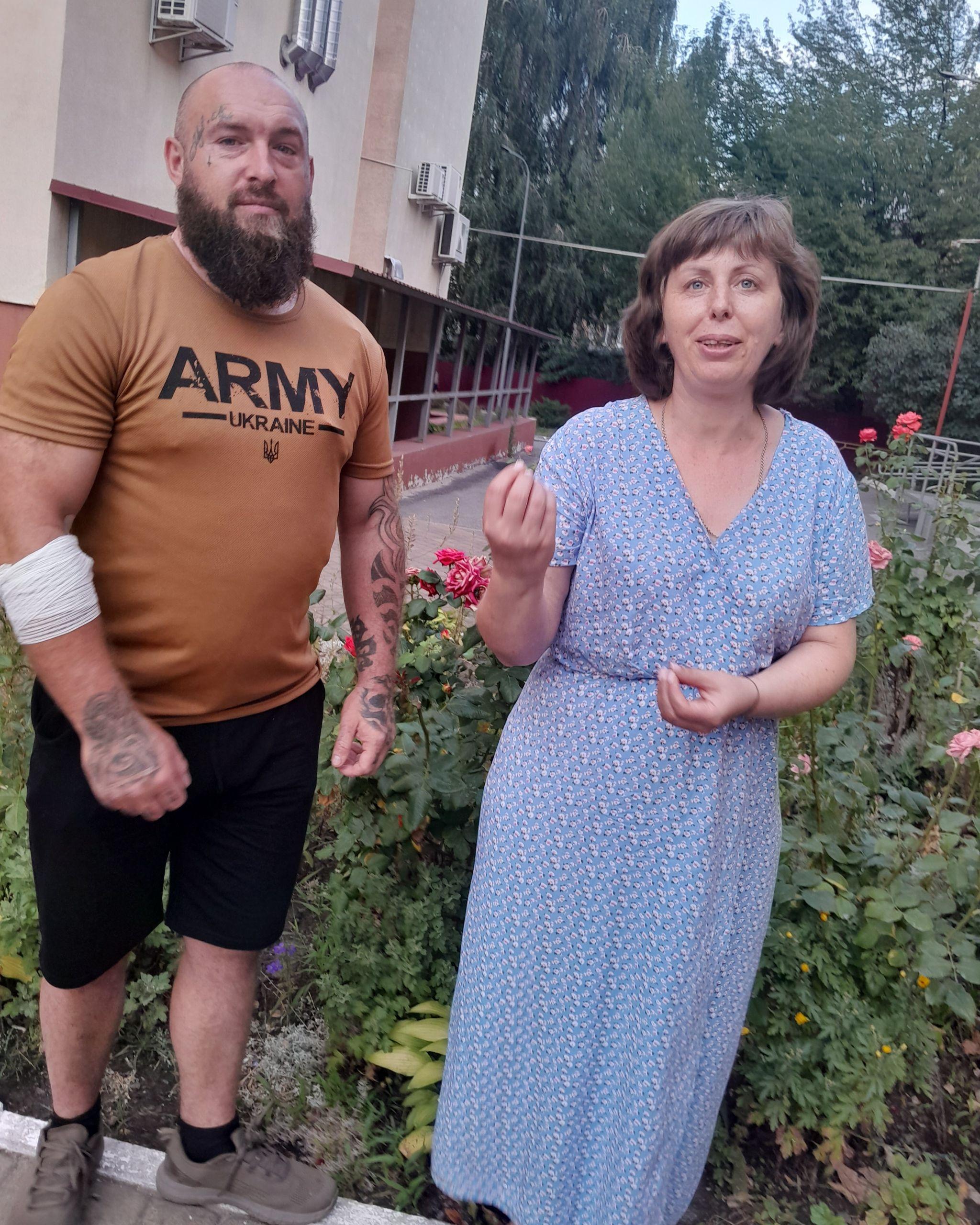 Новини Вінниці - фото з «Чому вони не на війні?».  Британець не розуміє, як чоловіки сидять в ресторанах, коли вбивають жінок і дітей