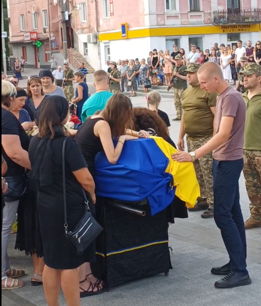 Новини Тернополя - фото з Кременець «На Щиті» зустрів Героя чемпіона Європи з пауерліфтингу Андрія  Мазановича