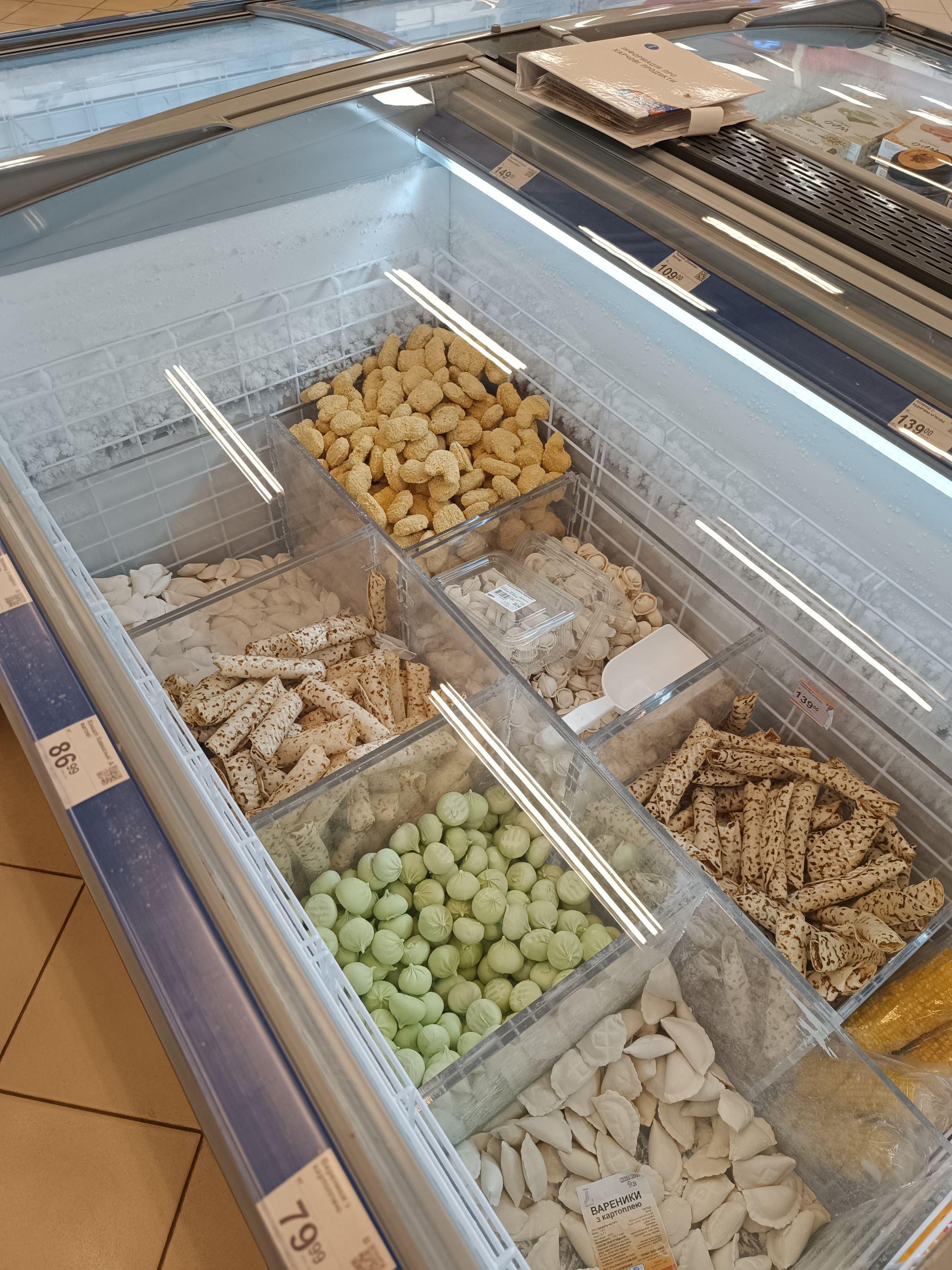 Новини Тернополя - фото з Як зберігають заморожені продукти у магазинах під час відключення світла: «20 хвилин» перевірили