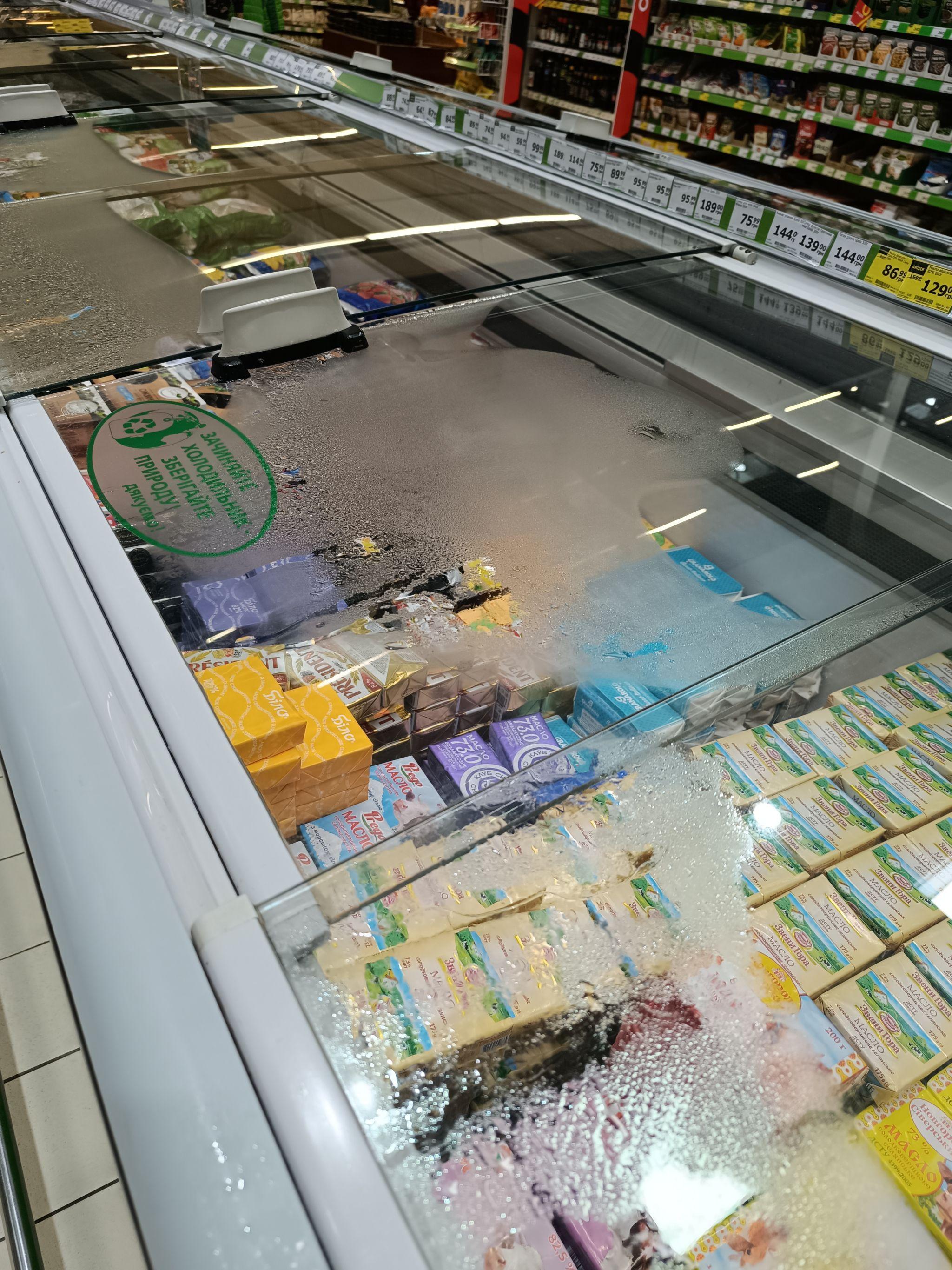 Новини Тернополя - фото з Як зберігають заморожені продукти у магазинах під час відключення світла: «20 хвилин» перевірили