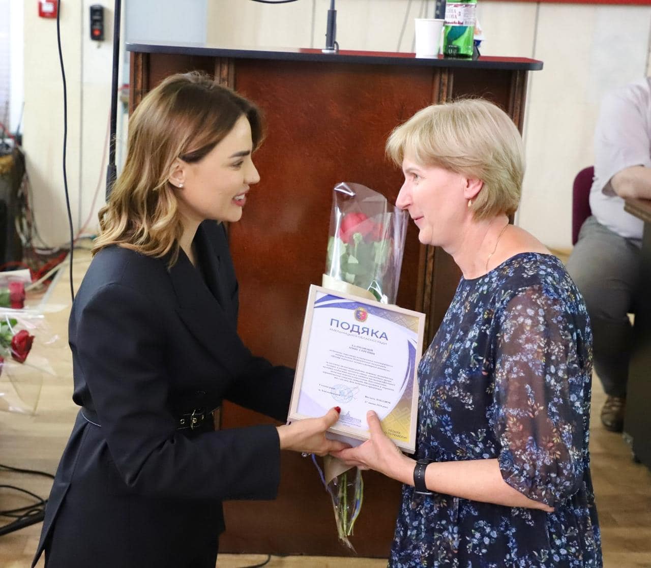 Новини Хмельницького - фото з Хмельницьким медикам вручили грамоти та подяки з нагоди свята (ФОТО)